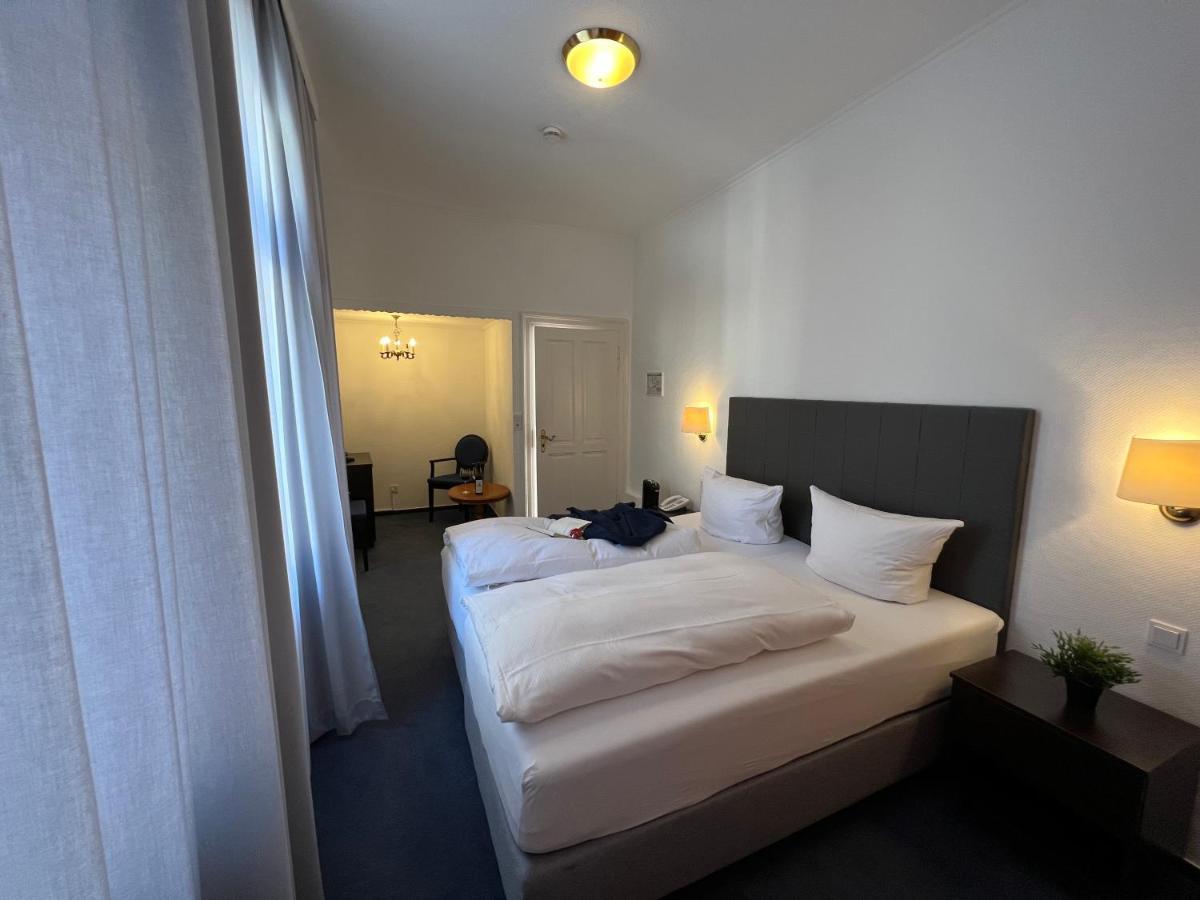 Hotel Zum Ritter St. Georg Heidelberg Exterior photo
