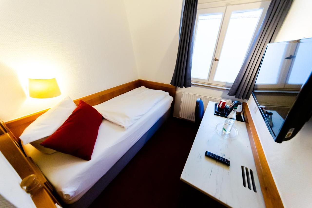 Hotel Zum Ritter St. Georg Heidelberg Exterior photo