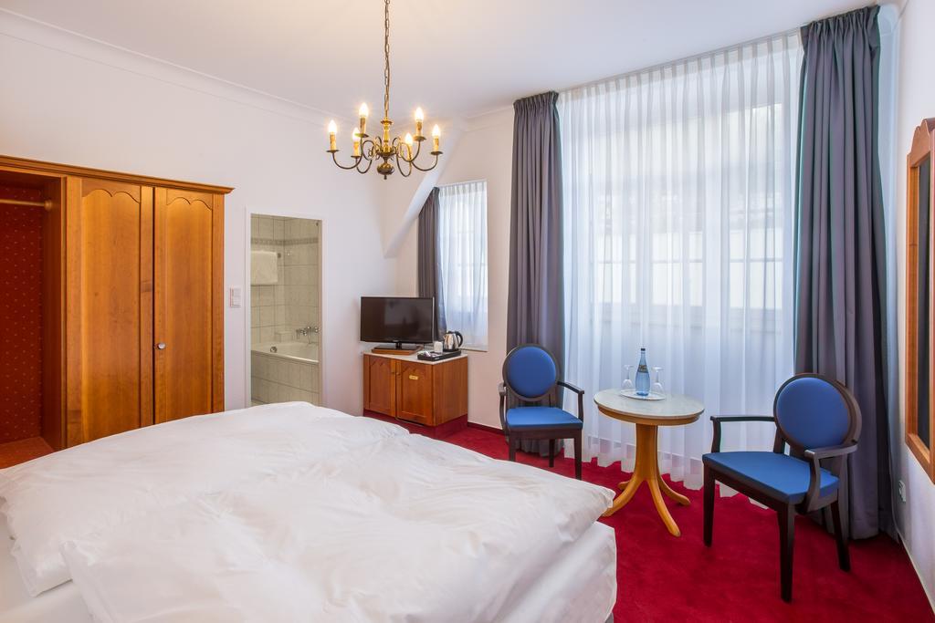 Hotel Zum Ritter St. Georg Heidelberg Exterior photo
